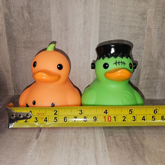 Halloween Rubber Ducks Duckies Ducky Pumpkin Frankenstein - Picture 7 of 8